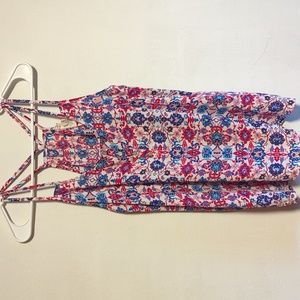 Flowy tank